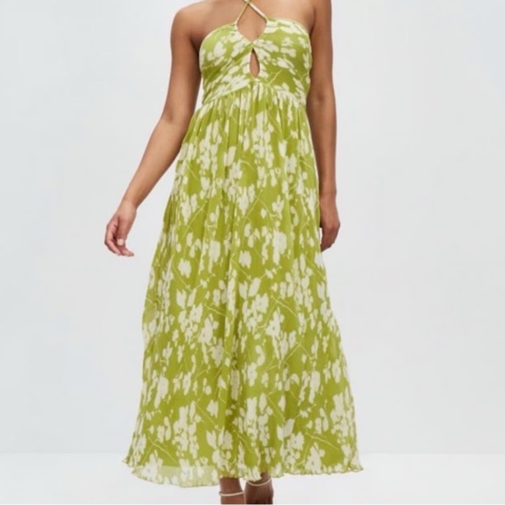 NWT Abercrombie & Fitch Drama Halter Chiffon Maxi - Size Medium
